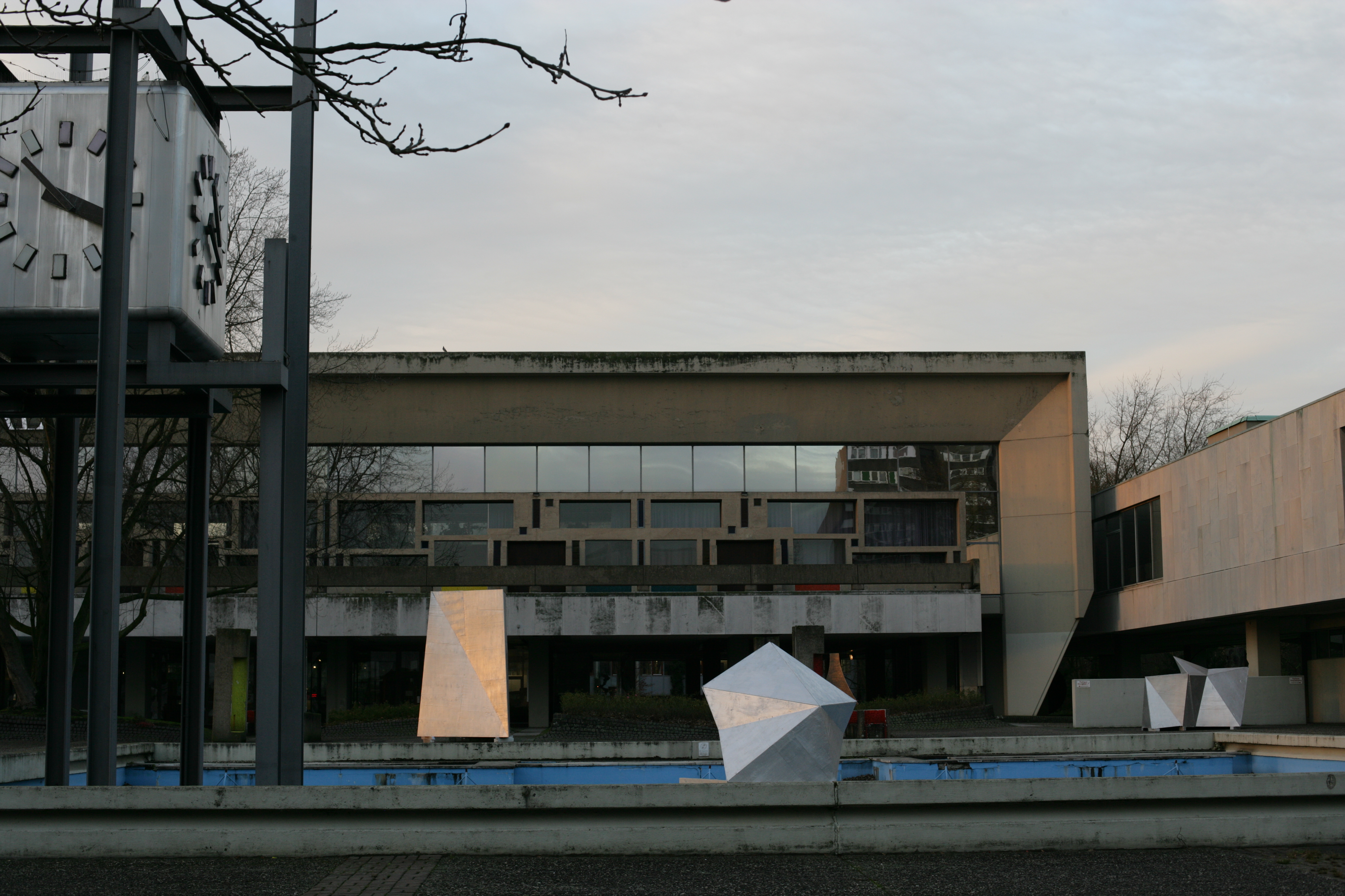 mythen der moderne | space invader | marl | kunst | skulptur