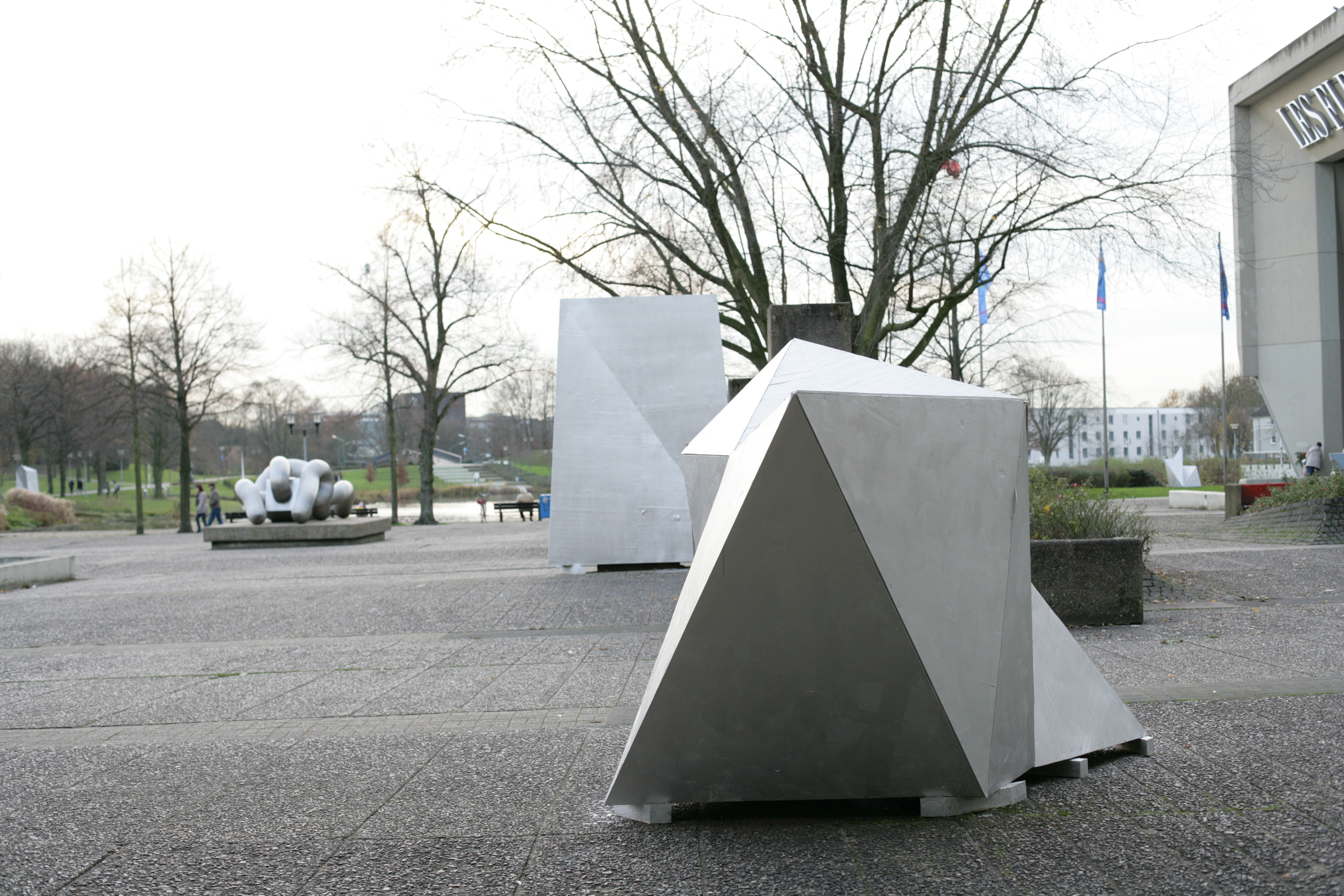 mythen der moderne | space invader | marl | kunst | skulptur